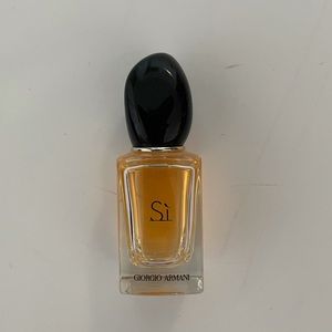 Si by Giorgio Armani Sample Size (7 mL)